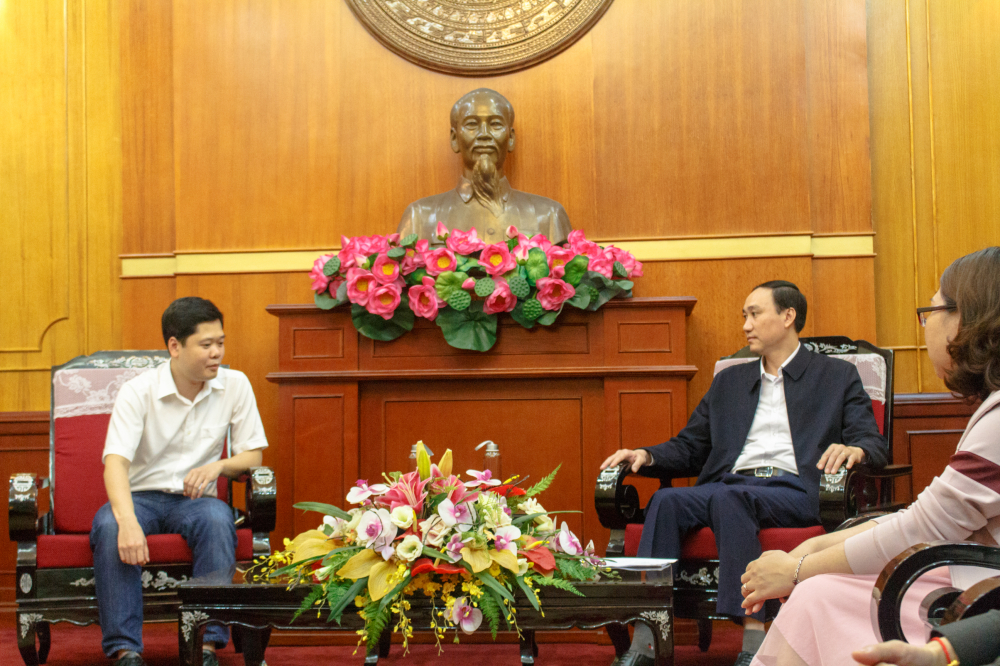 san-xuat-noi-that-theo-yeu-cau-Jager